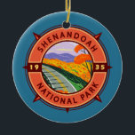 Shenandoah Nationalpark Retro Kompass Emblem Keramik Ornament<br><div class="desc">Shenandoah Vektorgrafik Design. Das Skyline Drive ist lang und ein weitläufiges Netz von Trails umfasst einen Abschnitt des Appalachen-Fernwegs.</div>