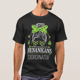 Shenanigans-Koordinator Unordentlicher Bun St. Pat T-Shirt