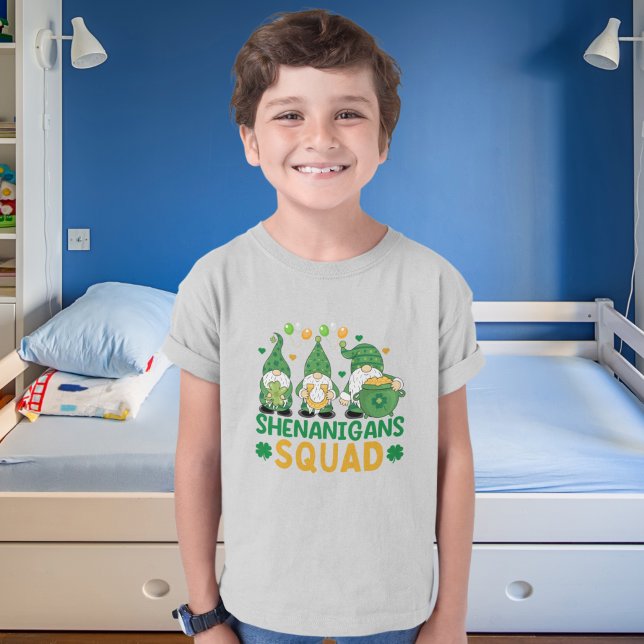 Shenanigans Squad Funny St Patrick's Day T-Shirt (Von Creator hochgeladen)