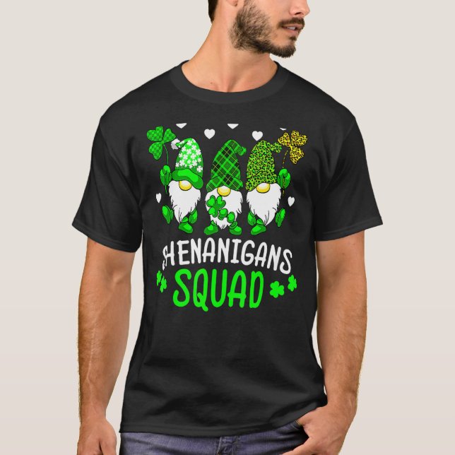 Shenanigans Squad St Patricks Day Gnomes Green Pro T-Shirt (Vorderseite)