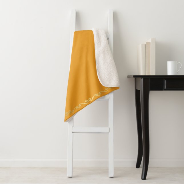 Sherpa Blanket-Large-Mango & Gold Scroll Print Sherpadecke (Beispiel)