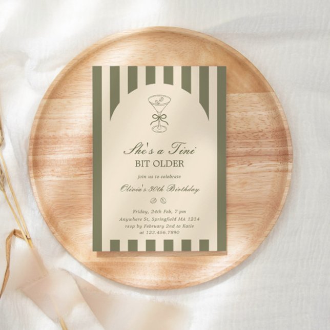 She's A Tini Bit Older Coffee Martini Birthday Einladung (Von Creator hochgeladen)