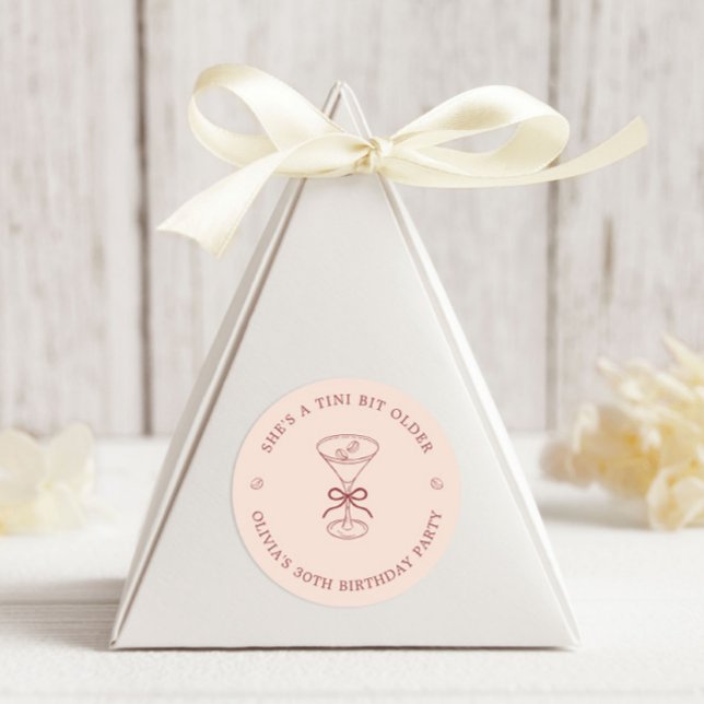 She's A Tini Bit Older Coffee Martini Birthday Runder Aufkleber (Von Creator hochgeladen)