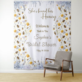 She's Found Her Honey Bridal Shower Backdrop Wandteppich