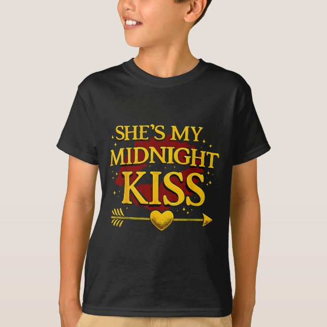 She's My Midnight Kiss Matching Couples Valentine’ T-Shirt (Vorderseite)