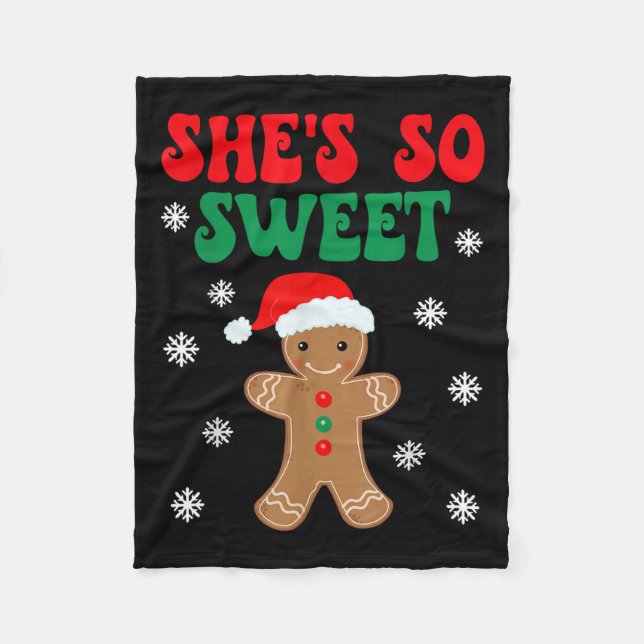 She's So Sweet Funny Gingerbread Couples Christmas Fleecedecke (Vorderseite)