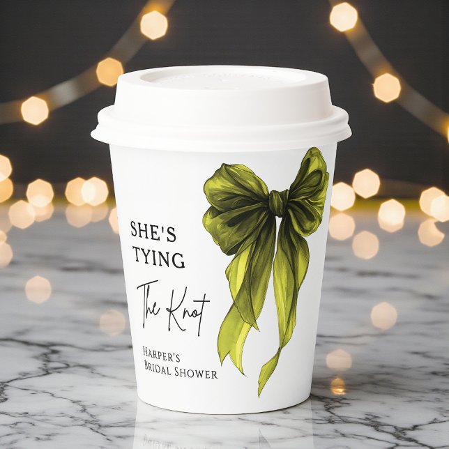 She's Tying The Knot Chartreuse Bow Bridal Shower Pappbecher (Von Creator hochgeladen)
