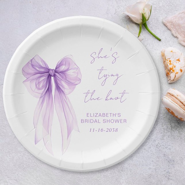 She's Tying The Knot Purple Bow Bridal Shower Pappteller (She's Tying The Knot Purple Bow Bridal Shower Paper Plates)