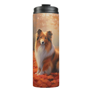 Shetland Sheepdog im Herbstlaub Fall Inspiriert Thermosbecher