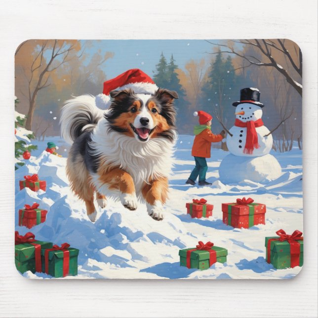 Shetland Sheepdog läuft Schnee mit Weihnachtshut Mousepad (Vorne)