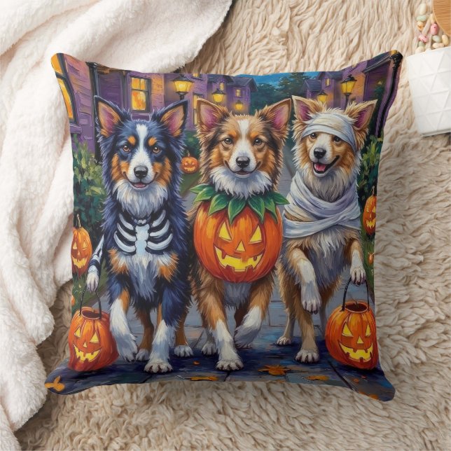 Shetland Sheepdogs in Halloween Costumes Kissen (Decke)