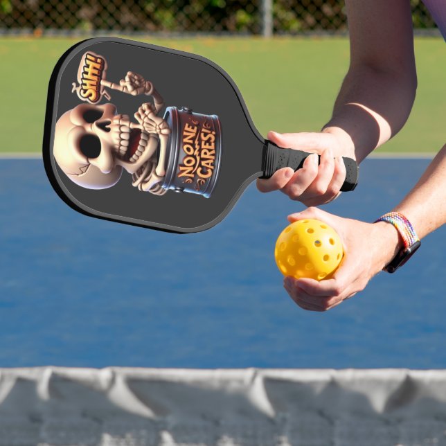 SHHH... Niemand Cares Skeleton Barrel Guardian Pickleball Schläger (InSitu)
