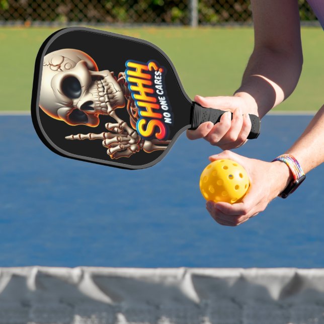 SHHH... Niemand kümmert sich um eine hastende Nach Pickleball Schläger (InSitu)