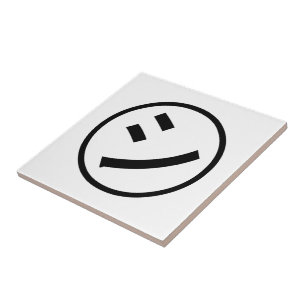 ㋛ Shi Kana Katakana Smiling Emoji / Emoticon Fliese
