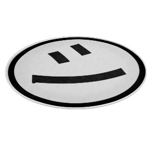 ㋛ Shi Kana Katakana Smiling Emoji / Emoticon Schneidebrett