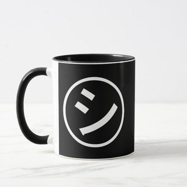 ㋛ Shi Kana Katakana Smiling Emoji / Emoticon Tasse (Links)