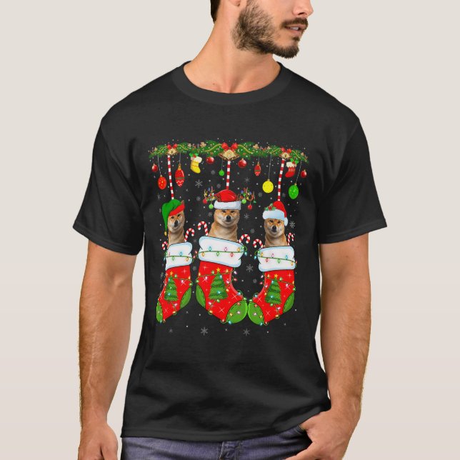 Shiba Inu Dog In Christmas Socks Funny Dog Xmas Pa T-Shirt (Vorderseite)