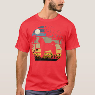 Shiba Inu in einem Feld von Blume Mondnacht T-Shirt