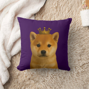 Shiba Inu Welpe in Gold Crown Niedlich Kissen