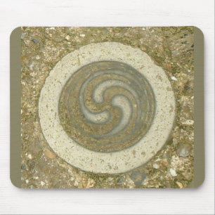 Shintoistische Dreiheit Mousepad