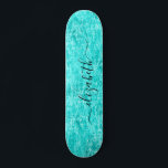 Shiny Mint Green Personalisiert Skateboard<br><div class="desc">Personalisiertes gürtelndes Skateboard mit Vornamen in einem trendigen Skript vor einem glänzenden,  minzgrünen Hintergrund, </div>