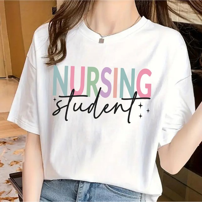 Shirt der Krankenpflege, Geschenkidee der Zukunft (nurse student shirt, nursing student tee, school nurse shirt, nursing school gift, nurse in training)