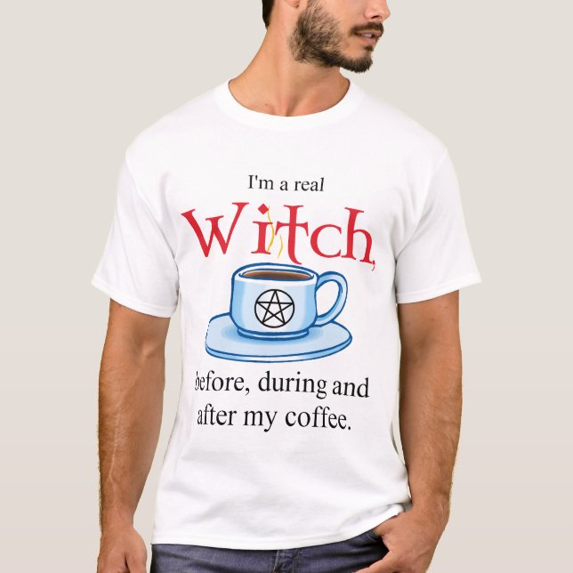 Shirt V Kaffee-Hexe auf Weißem (Vorderseite)