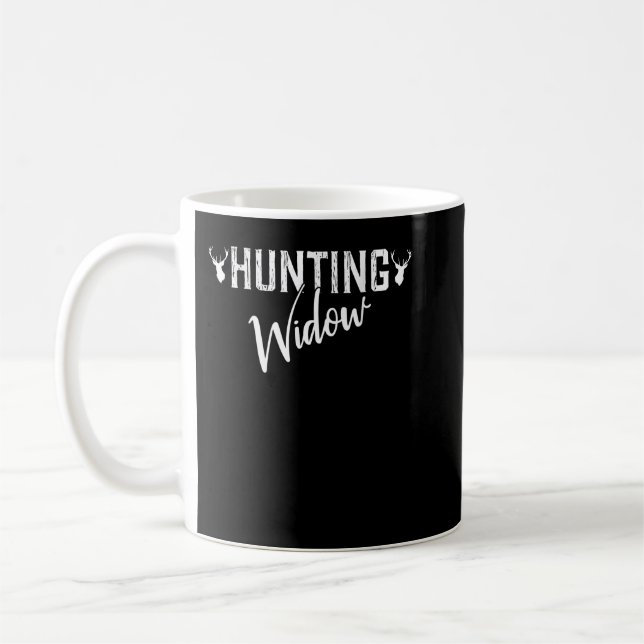 Shirts für die Jagd auf Frauen auf Witwen Kaffeetasse (Links)