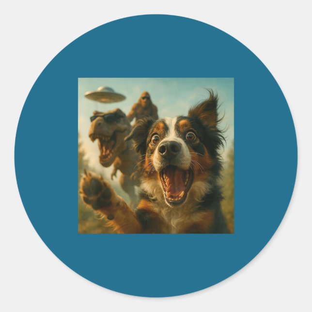 Shocked Australian Shepherd Dog T-rex Bigfoot Ufo  Runder Aufkleber (Vorderseite)