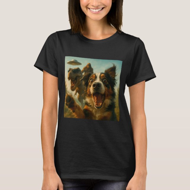 Shocked Australian Shepherd Dog T-rex Bigfoot Ufo  T-Shirt (Vorderseite)