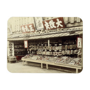 Shoe Shop in Kyoto, c.1890 (handfarbenes Foto) Magnet