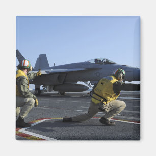 Shooters an Bord der USS George HW Bush Magnet