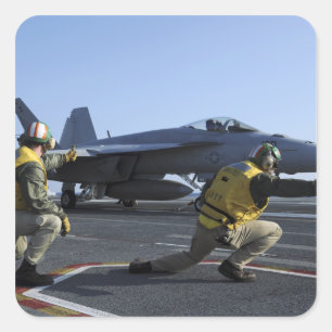 Shooters an Bord der USS George HW Bush Quadratischer Aufkleber