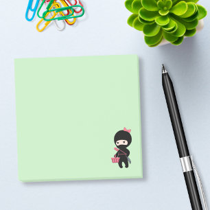 Shopping Ninja Girl auf Green Post-it Klebezettel