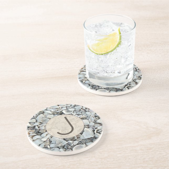 Shoreline Shells Mongram Style Getränkeuntersetzer (Seite)