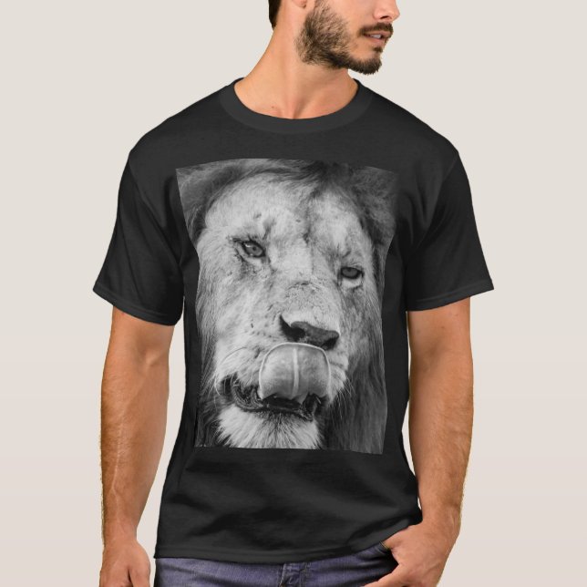 Show Your Strength with Our Lion Print Shirt (Vorderseite)