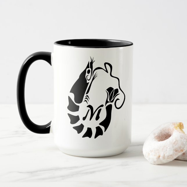 Shrimp Monogram im Schwarzen Stilstil Tasse (Mit Donut)