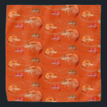 Shrimp Prawns Sea Life Pattern Orange Bandana Halstuch<br><div class="desc">Garnelen mit langen Antennen gemusterte Bandana in hellrosa Farbe. Ideal für den Sommer am Meer,  tragen Sie diesen Meereslebensdruck auf dem Kopf oder umhüllt um den Hund.</div>