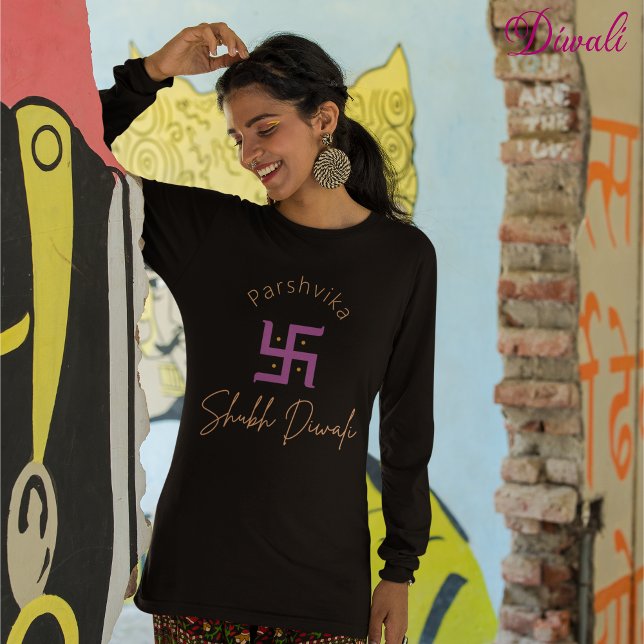 Shubh Diwali individualisierbares indisches ethnis T-Shirt (Von Creator hochgeladen)