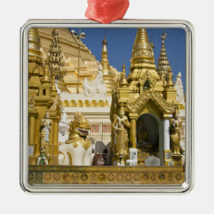 Shwedagon Pagoda (Paya), großer Tempelplatz, der Ornament Aus Metall