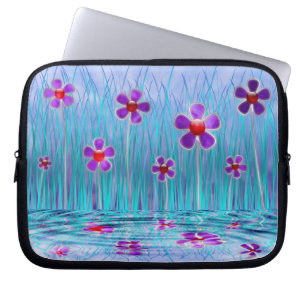 Shy Daisies Laptop Sleeve