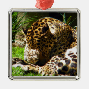 Shy Leopard Ornament Aus Metall