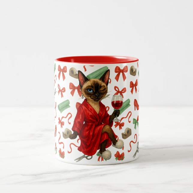 Siamese Cat Christmas Funny Holiday Chaos Glam Cat Zweifarbige Tasse (Mittel)