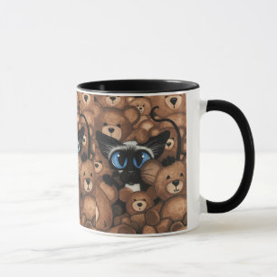Siamesische Katzen-Teddybär-feste Umarmung durch Tasse