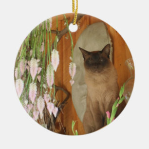 Siamkatze auf Blume am Haltegriff Tierverzierung Keramikornament