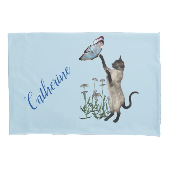 Siamkatze mit blauem Schmetterling Personalisiert Kissenbezug (Vorderseite)