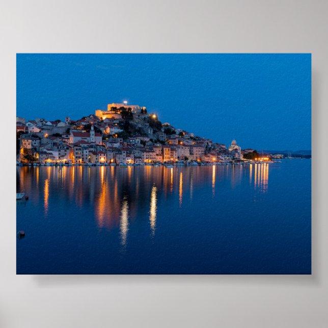 Sibenik in der blauen Stunde Poster (Vorne)