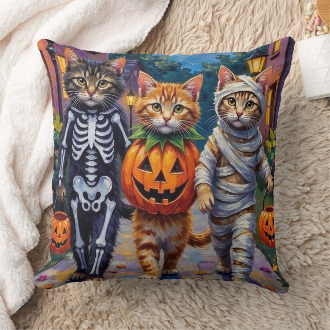 Siberian Cats Trick-or-Treating Halloween Costumes Kissen (Decke)