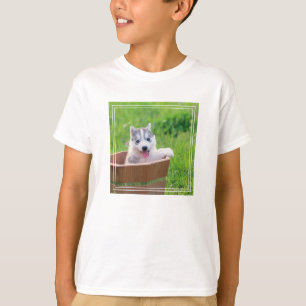 Siberischer Husky-Welpe in einer Hülle T-Shirt