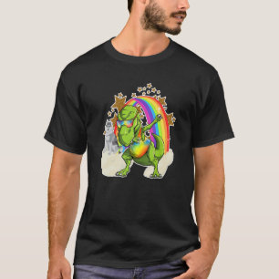 Sibirischer Husky reitet auf Regenbogenwolken nebe T-Shirt